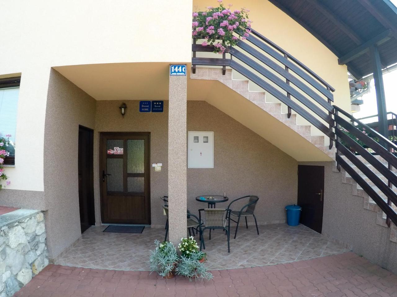 Apartment Ante Slunj Exterior foto
